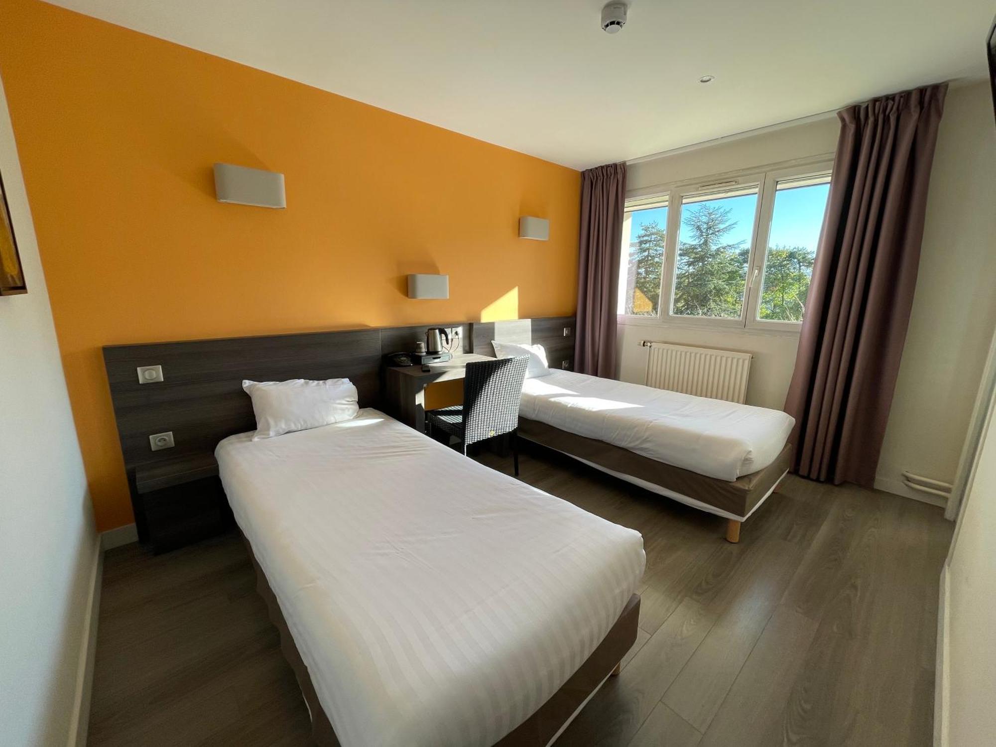 Hotel Valpre Ecully Exterior photo