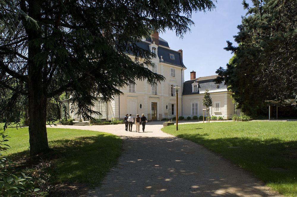 Hotel Valpre Ecully Exterior photo