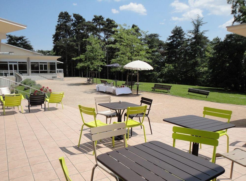 Hotel Valpre Ecully Exterior photo